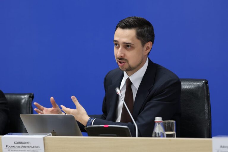 Вице-министр Коняшкин призвал казахстанцев создавать больше контента на казахском