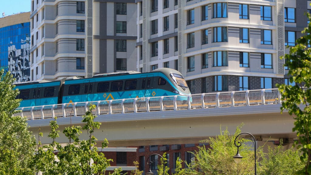 С запуском LRT столичная CTS удвоила убытки / Серикжан Ковланбаев, бильд-редактор: Милош Муратовский