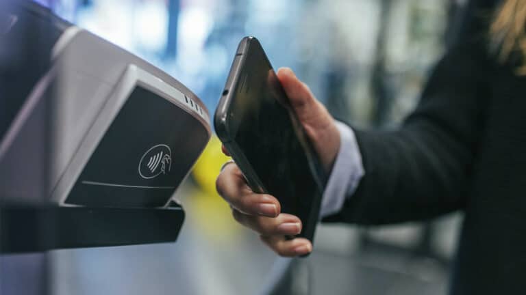 Kazakhstan may soon surpass US and UK in cashless payment adoption