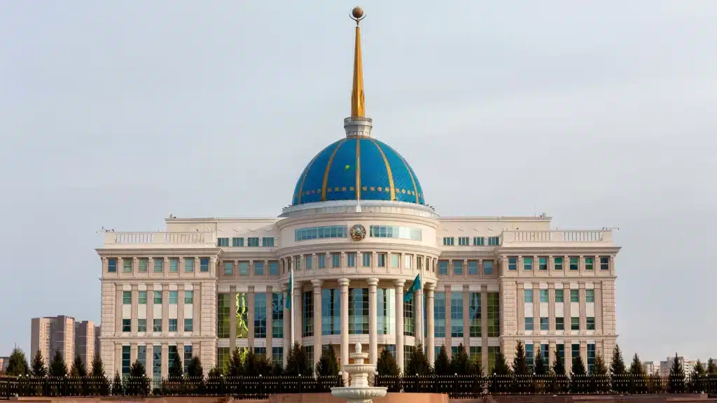 Ермек Абдраманов назначен заместителем Управляющего делами Президента