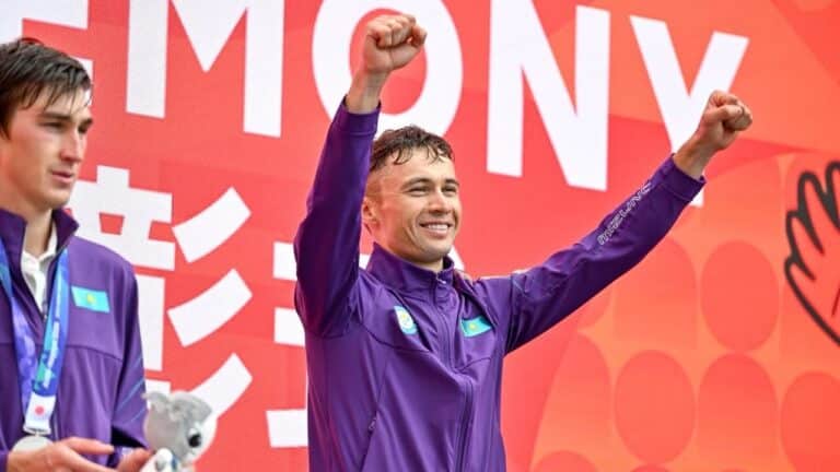 Азия ойындарының алты дүркін чемпионы Алексей Луценко мансабын аяқтады