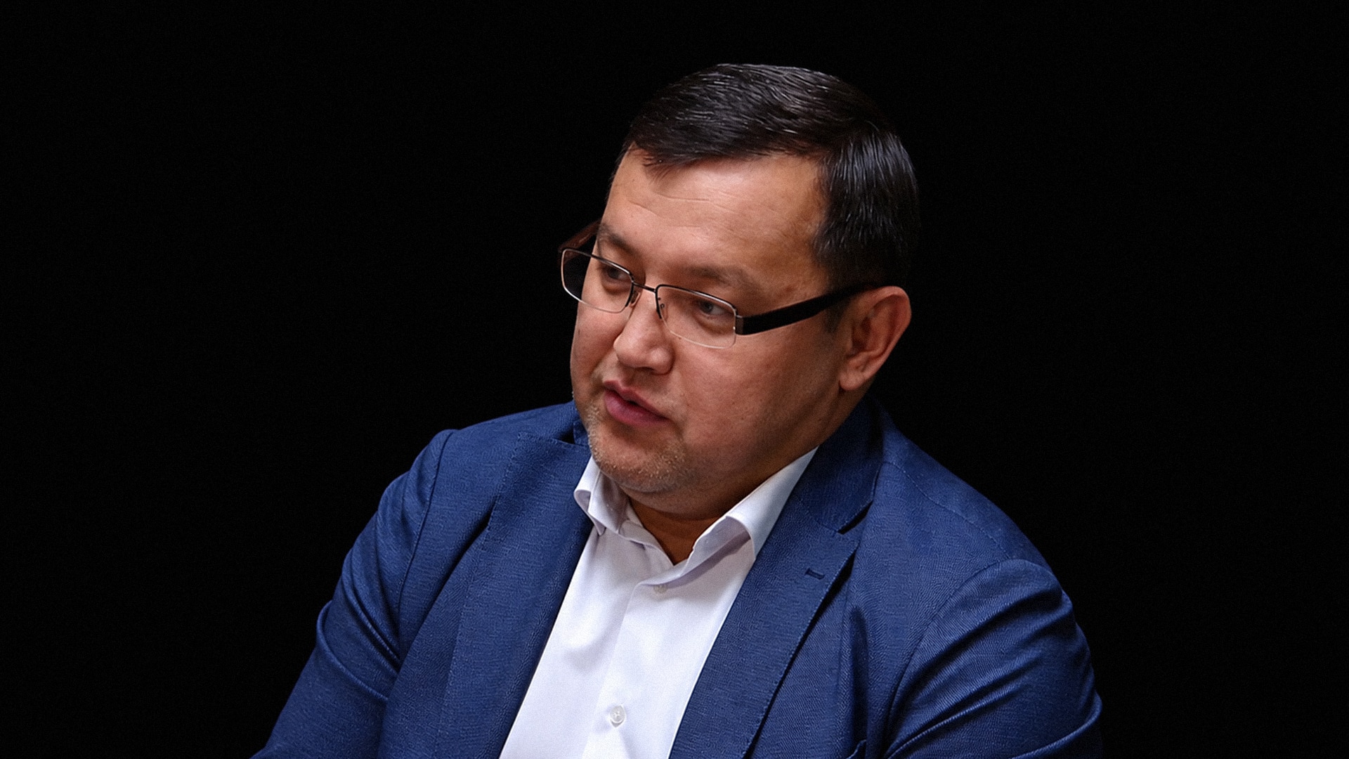 Олжас Худайбергенов