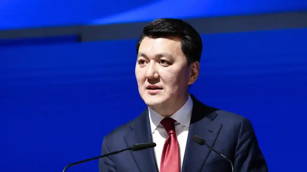 Токаев подписал указ о полномочиях вице-президента