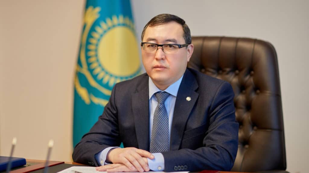 Марат Султангазиев больше не возглавляет Алматинскую область