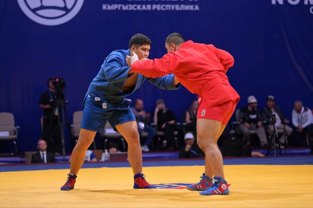 Сборная Казахстана довела число медалей на Всемирных играх кочевников-2026 до 16. Казахстанцы выиграли награды в самбо, алыш, құсбегілік, омыртқа сындыру и перетягивании каната.