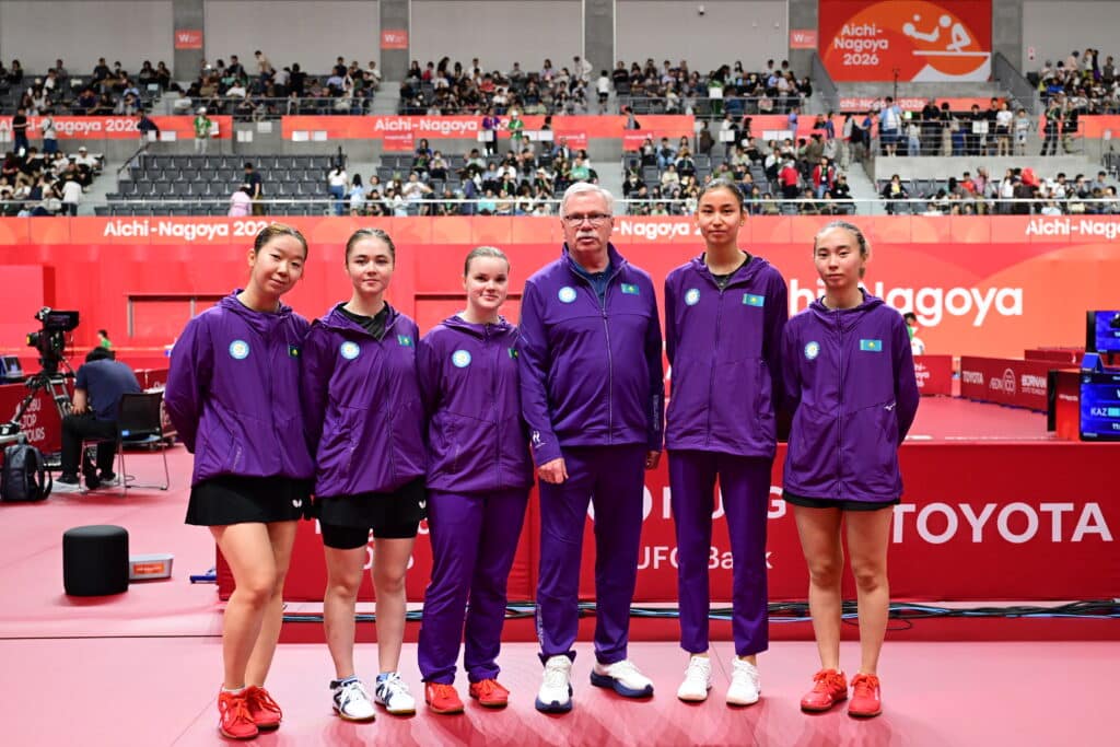 Женская сборная Казахстана победила Мальдивы со счетом 3:1 и вышла в плей-офф командного турнира по настольному теннису на Азиаде-2026.