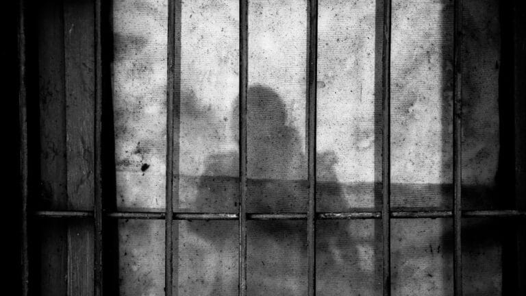 Суд снял с Ташиева обвинение в попытке захвата власти в Кыргызстане