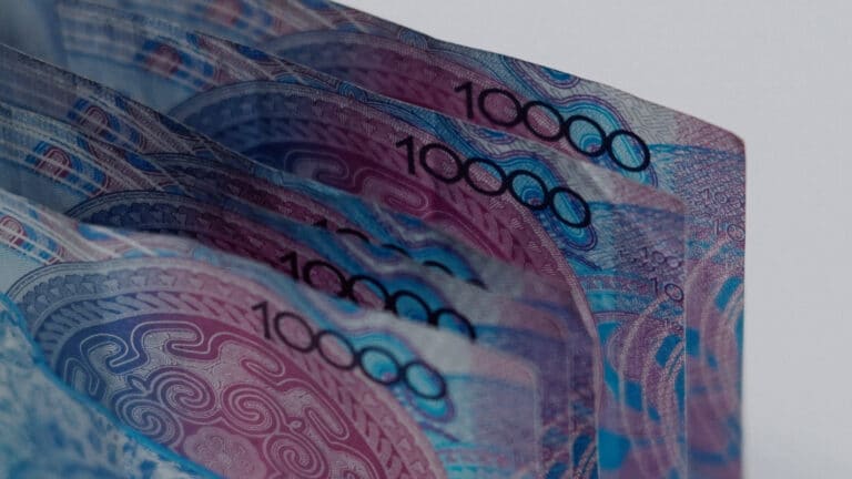 Қостанайлық азамат ашық люк үшін әкімдіктен 300 мың теңге өндіріп алды