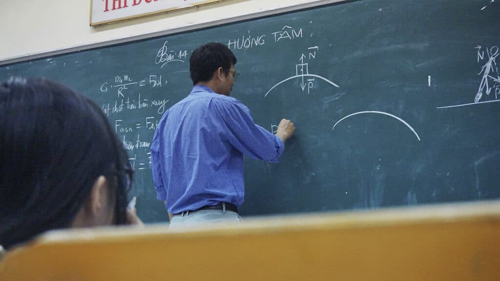 PISA report: Student scores decline amid rising screen time