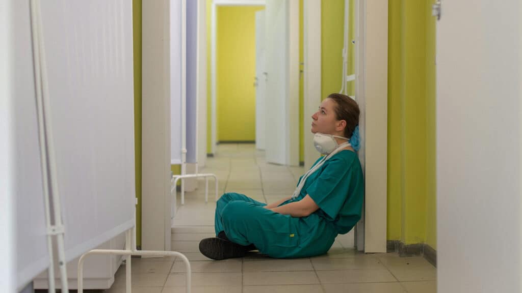 Студенты медвузов Казахстана требуют поднять стипендию или дать работать