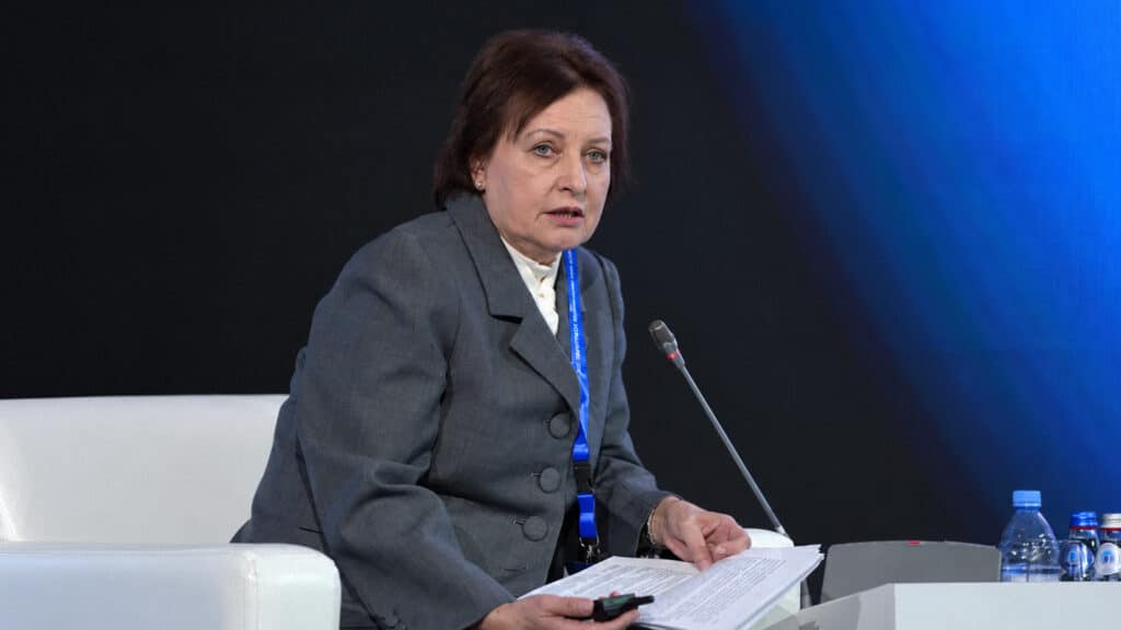Елена Бахмутова констатировала резкое сокращение показателей фондового рынка Казахстана / пресс-служба Нацбанка РК, бильд-редактор: Адэлина Мамедова