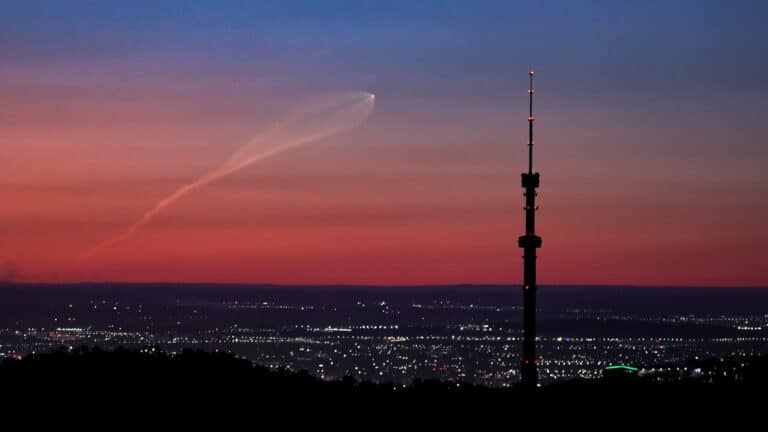 Rare shot captures spacecraft behind Almaty’s Kok-Tobe tower
