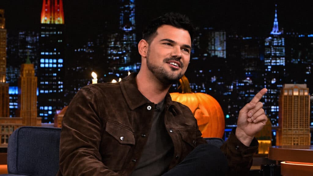 Фото: instagram.com/taylorlautner, бильд-редактор: Адэлина Мамедова