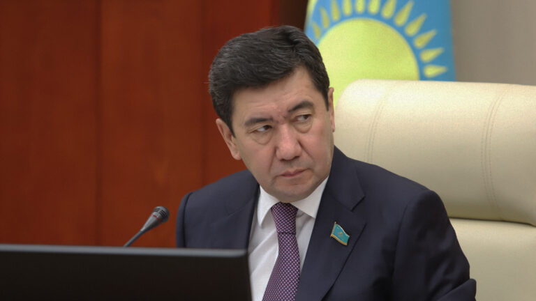 Ерлан Кошанов возглавил «Қазақстан Халық Кеңесі»
