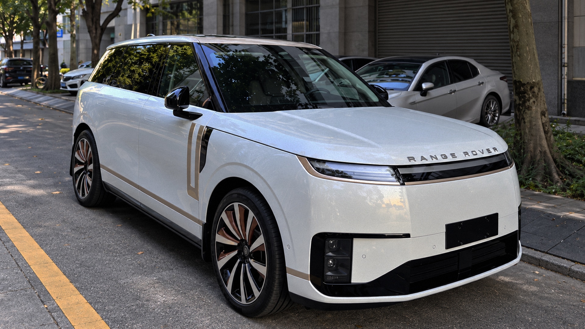 Xpeng GX, Range Rover, Xpeng, китайские автомобили, электрокроссовер, тюнинг Xpeng GX, Xpeng GX Range Rover