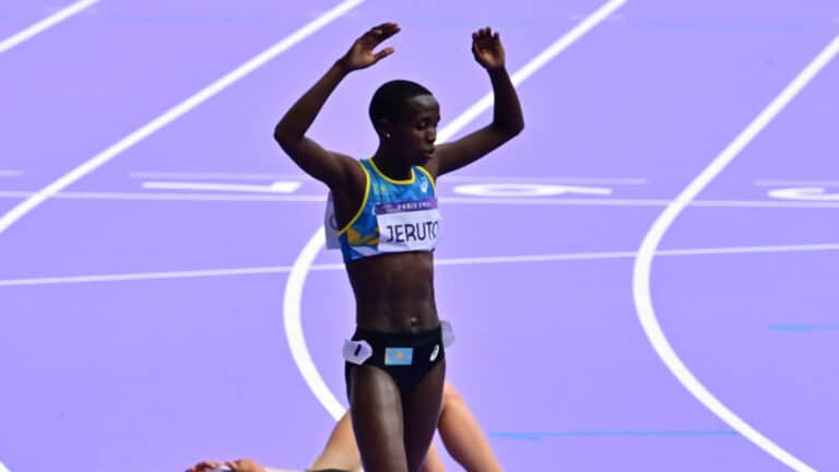 Казахстанка Нора Джеруто завоевала серебро Азиады в стипльчезе