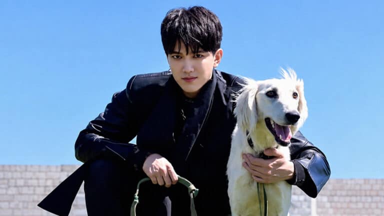 Dimash Qudaibergen shares photos of Tokayev’s Tazy dogs, including one gifted to him