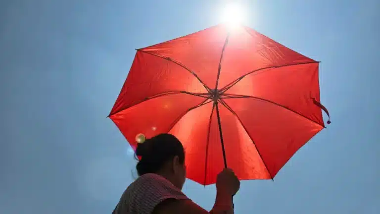 Град, шквал и жара до +36 °C ожидаются в Казахстане 11 сентября