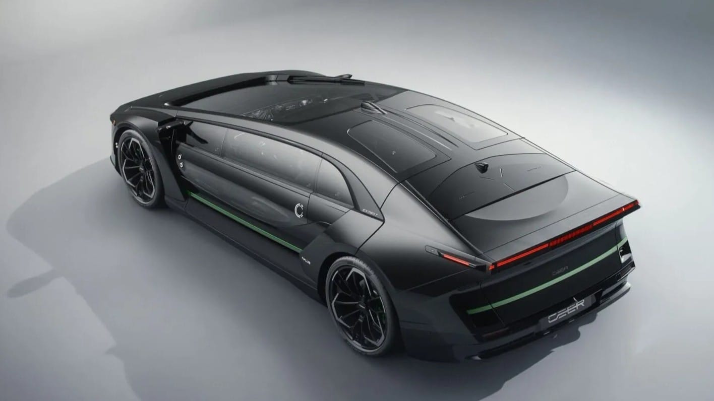 Ceer Exobot, электромобиль Ceer, Saudi Arabia, электромобили, Exobot SUV, Exobot Sedan, BMW, Foxconn