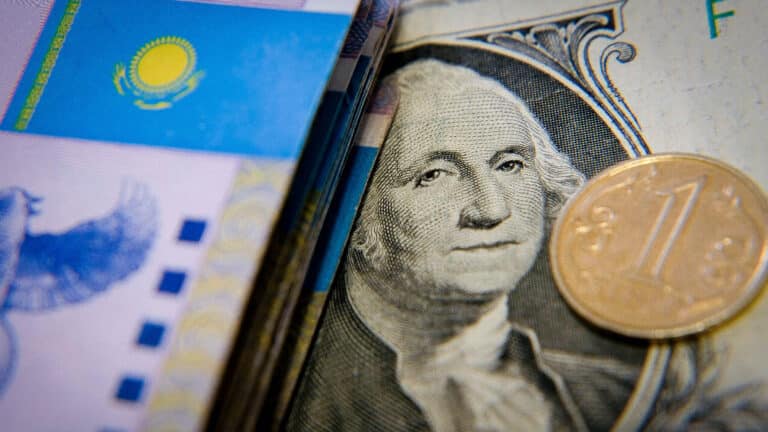 Валюта бағамы: доллар дүйсенбіге дейін 447,12 теңге болады