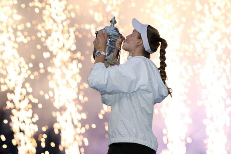 Елена Рыбакина повторила достижения Граф и Азаренко после победы на US Open-2026