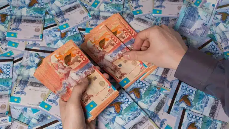 Выплаты из Нацфонда получили почти 366 тыс. казахстанцев