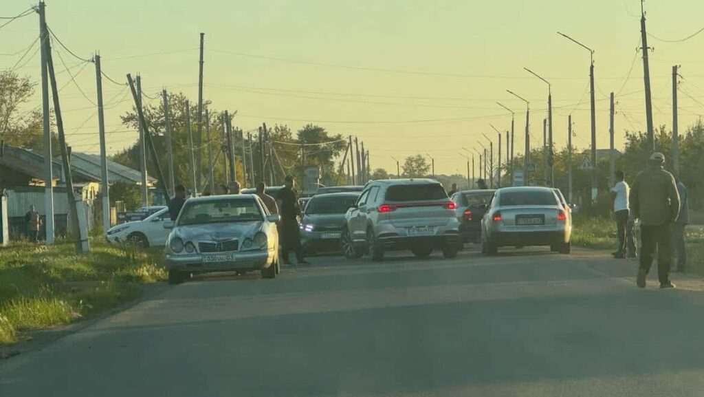 Несовершеннолетняя погибла под колесами Mercedes в Макинске Акмолинской области