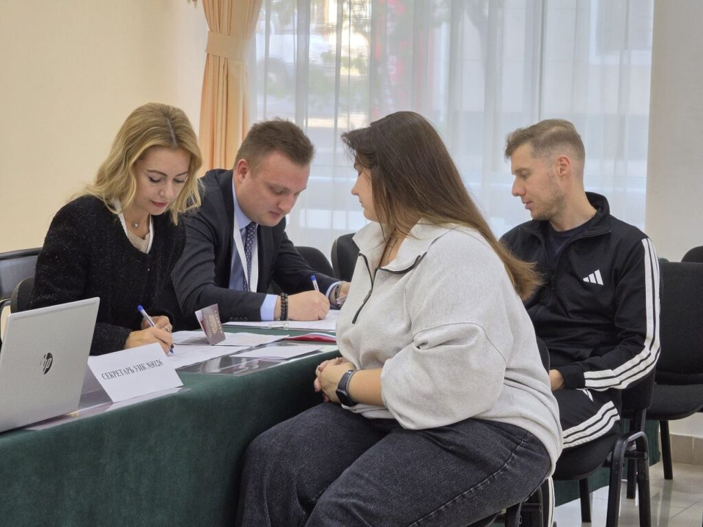 Проживающие в Казахстане россияне начали голосовать на выборах в Госдуму
