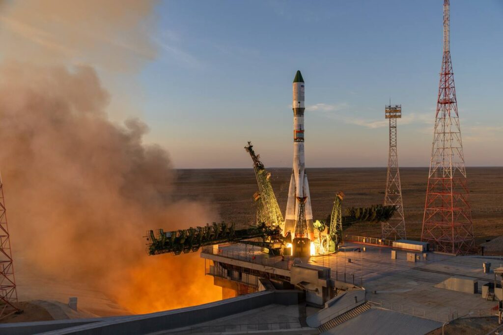 Космический корабль «Прогресс» с оборудованием для робота стартовал с Байконура