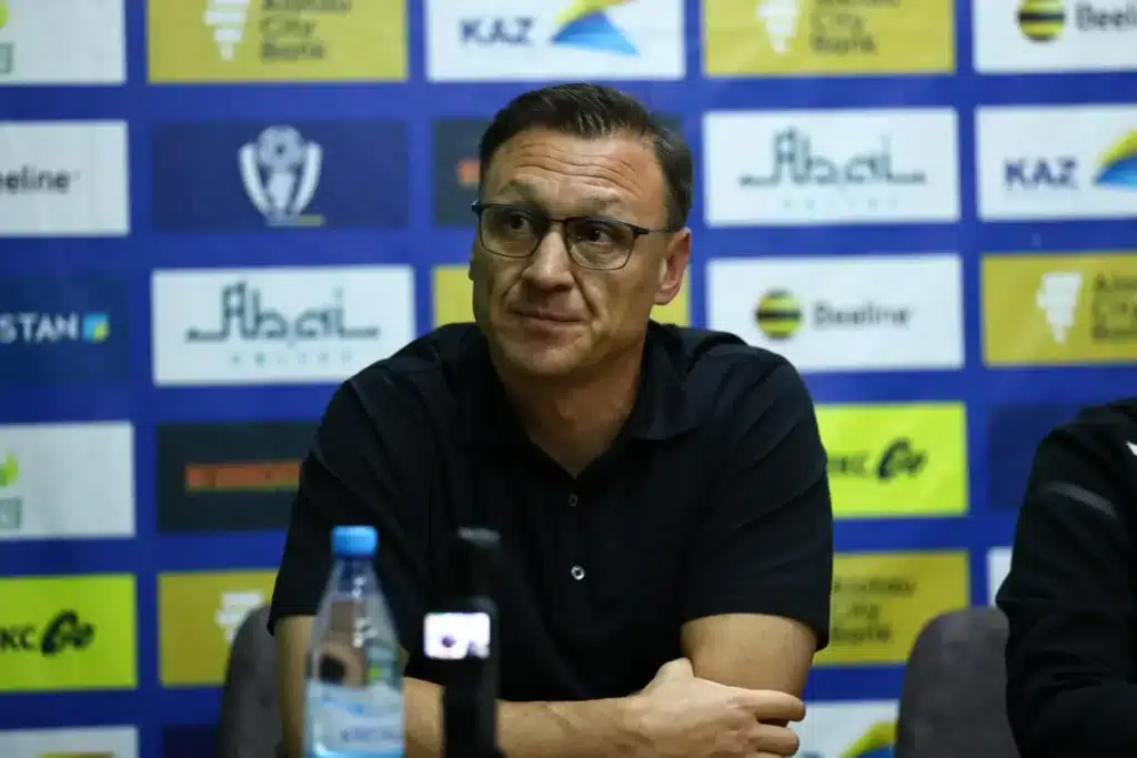 Главный тренер «Кайрата» Рафаэль Уразбахтин прокомментировал победу над «Женисом» 3:0 и рассказал о борьбе алматинцев за чемпионство в КПЛ-2026.