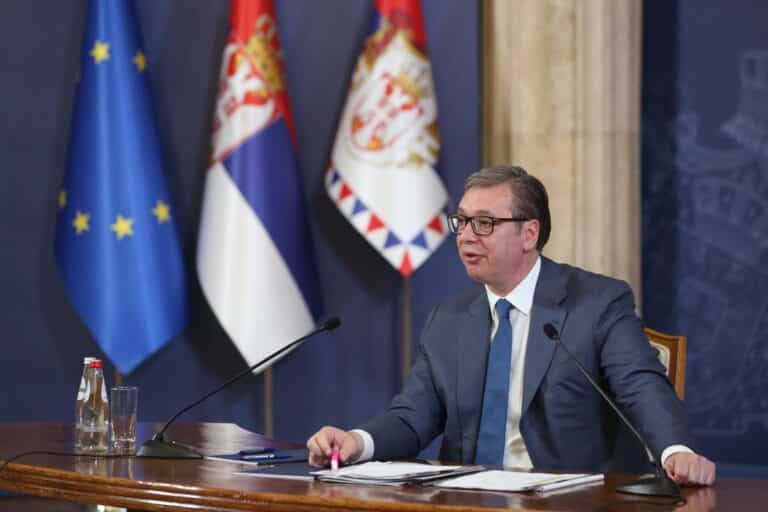 Александр Вучич подал в отставку с поста президента Сербии