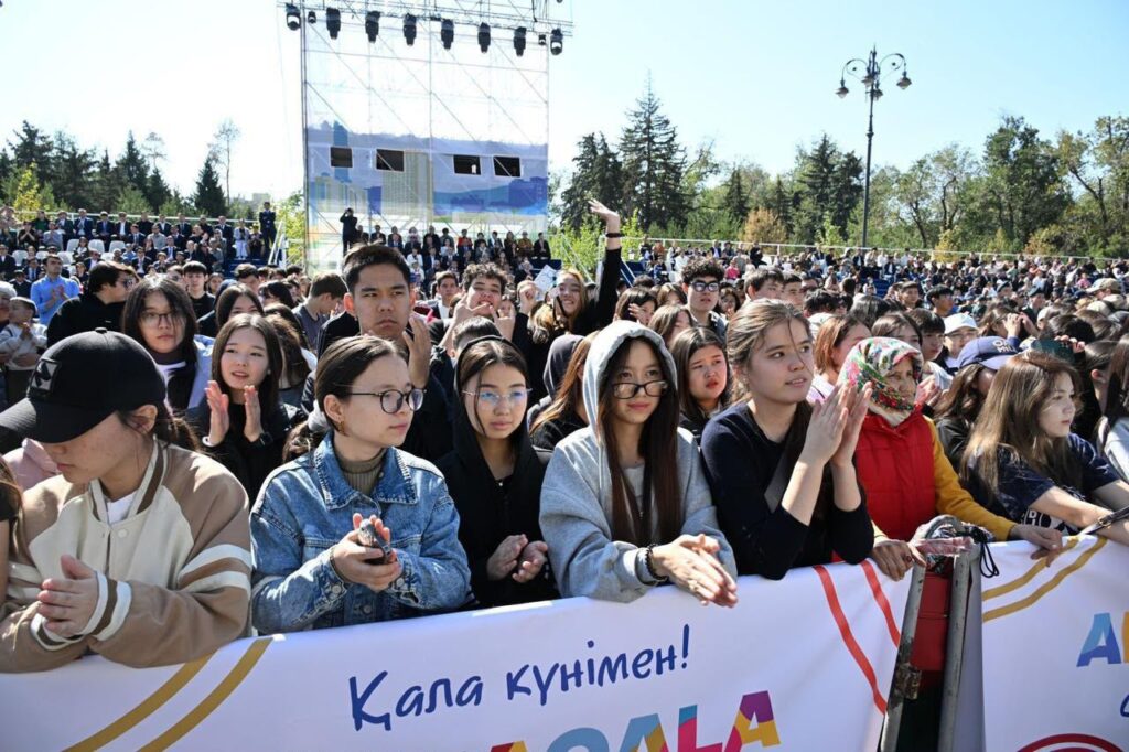 Апорт, концерты и звездные гости: как алматинцы отметят главный городской праздник