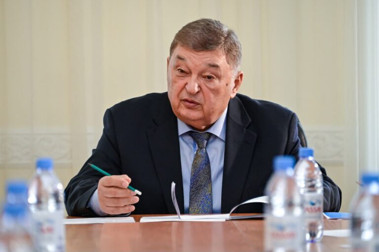 Қарулы күштер ардагерлері қаза болған әскери қызметшілердің отбасына көңіл айтты