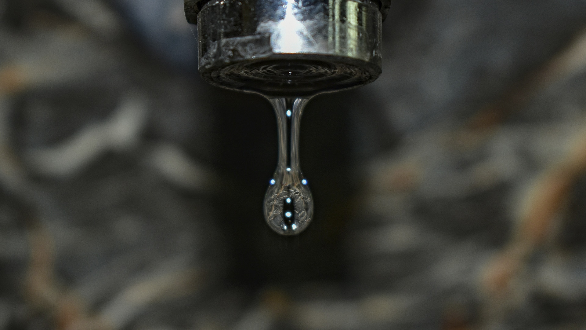 вода