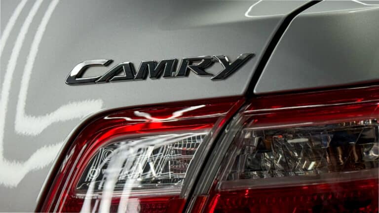 Camry за 1,8 млн теңге: какие авто продают на аукционах в Казахстане