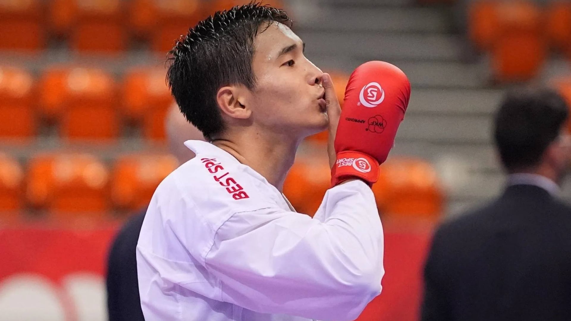 Сұңқар Қаныбек жасөспірімдер арасында каратэден Әлем чемпионы атанды