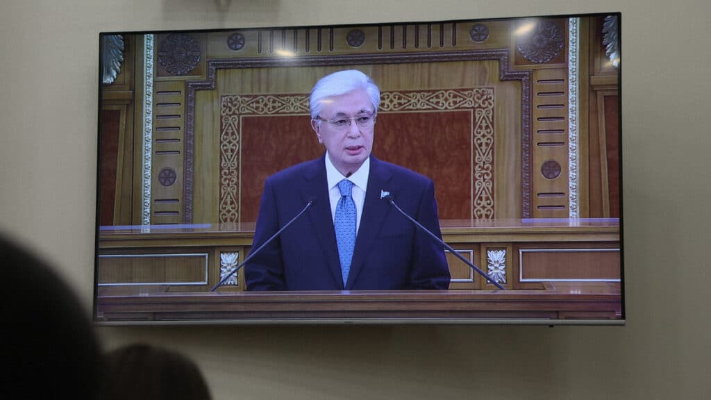 "Передать потомкам новую страну": Токаев выступил с Посланием народу Казахстана
