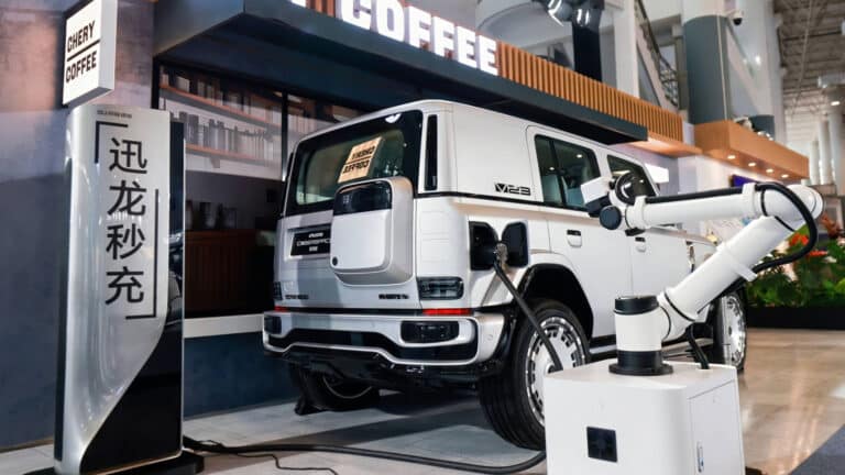 Chery показала зарядку, которая обещает 500 км хода за пять минут