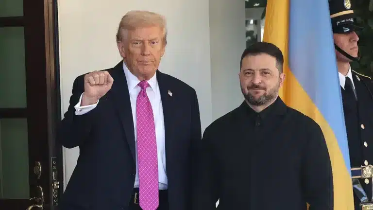 Трамп Украинаға жаңа президент керек екенін айтты