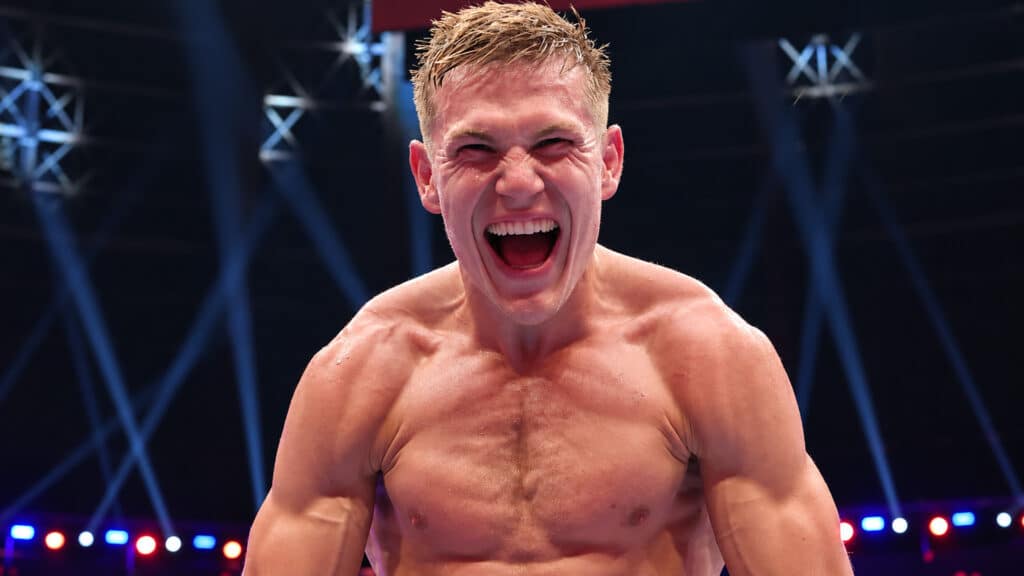Якоб Банк прокомментировал бой с Жанибеком Алимханулы за вакантный пояс WBO. Датчанин заявил, что поединок пройдет в январе в Дании.