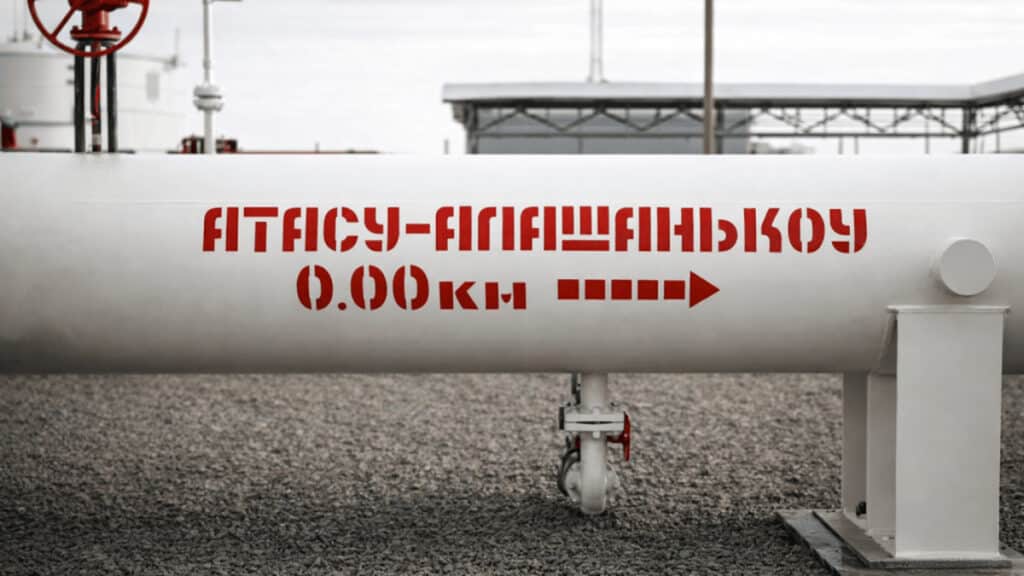 Экспорт казахстанской нефти по трубопроводу в Китай вырос на четверть / kaztransoil.kz, бильд-редактор: Дастан Шанай
