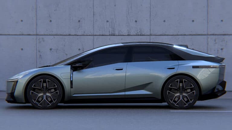 Toyota Corolla 2028 выйдет в Китае в четырех версиях