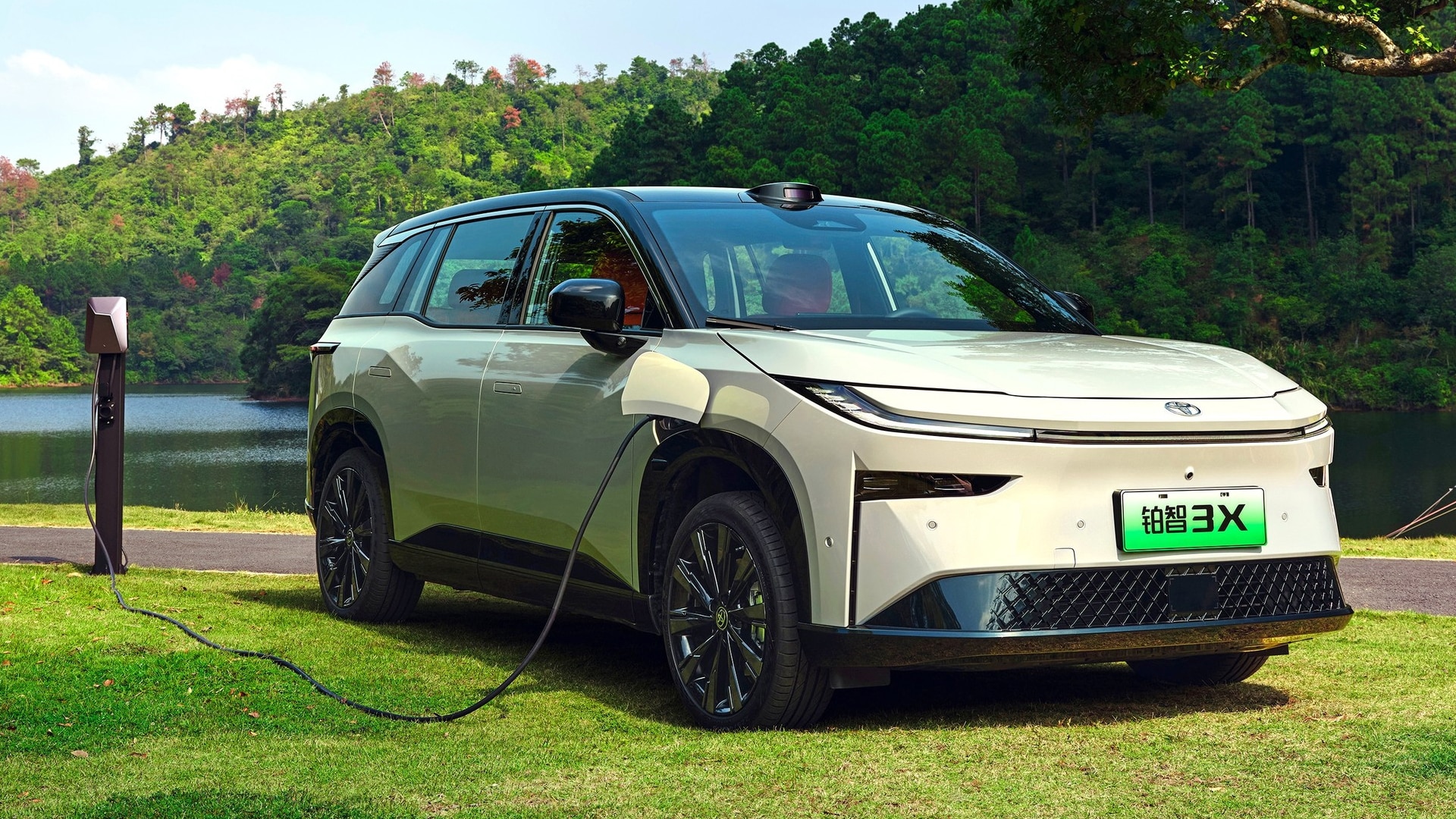 Toyota bZ3X, тойота бз3х, электрокроссовер toyota