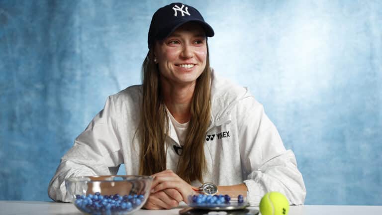 Елена Рыбакина после победы на US Open проиграла на старте Сhina Open
