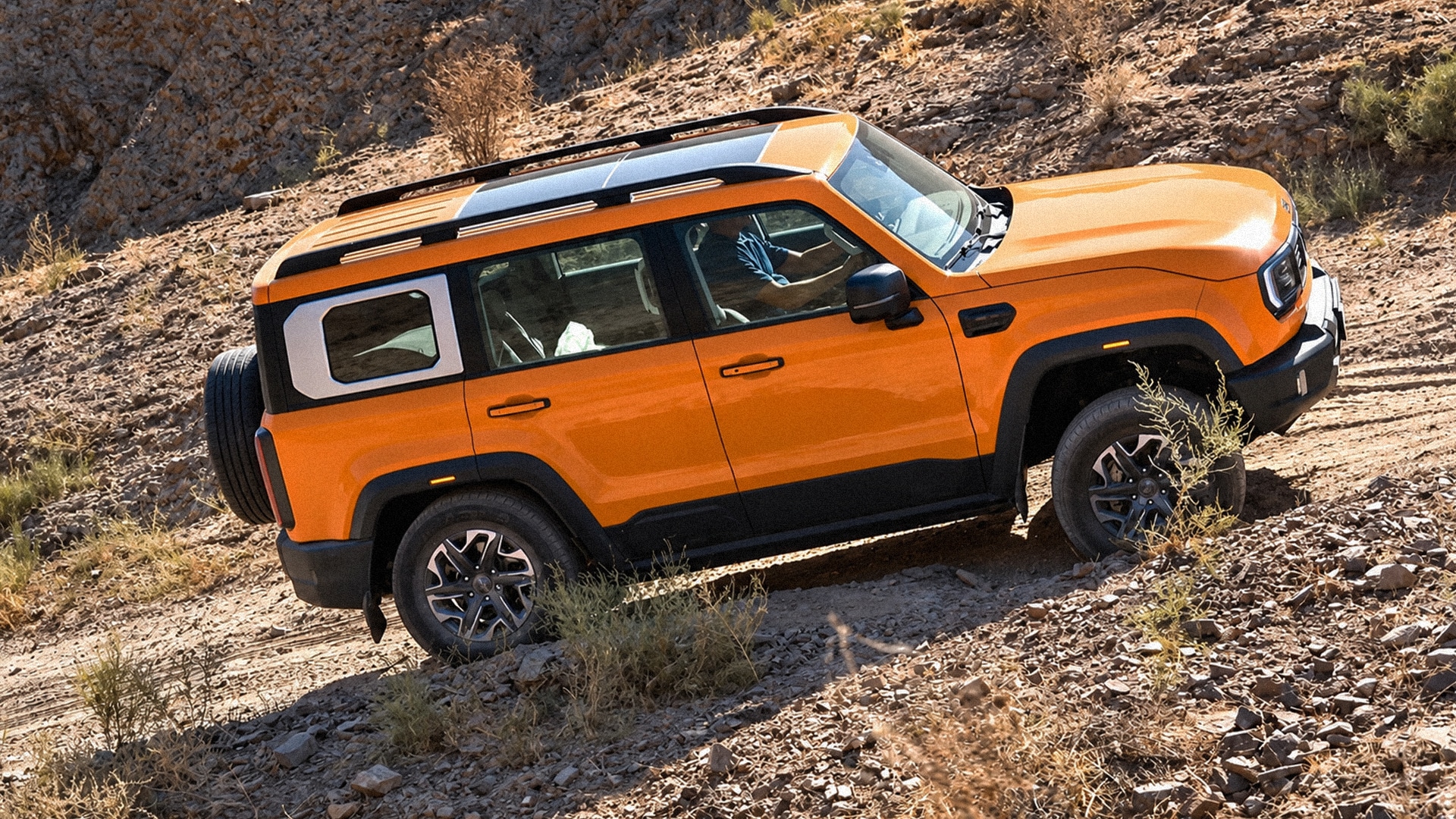 BAIC BJ40 Pro, BAIC Казахстан, китайский внедорожник, тест-драйв, Диас Валихан, рамный внедорожник, полный привод, бездорожье, расход топлива, цена BAIC BJ40 Pro, внедорожники в Казахстане, автомобильный рынок Казахстана.