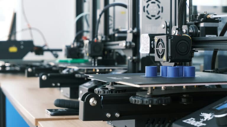 Казахстанские заводы смогут печатать нужные запчасти на 3D-принтерах