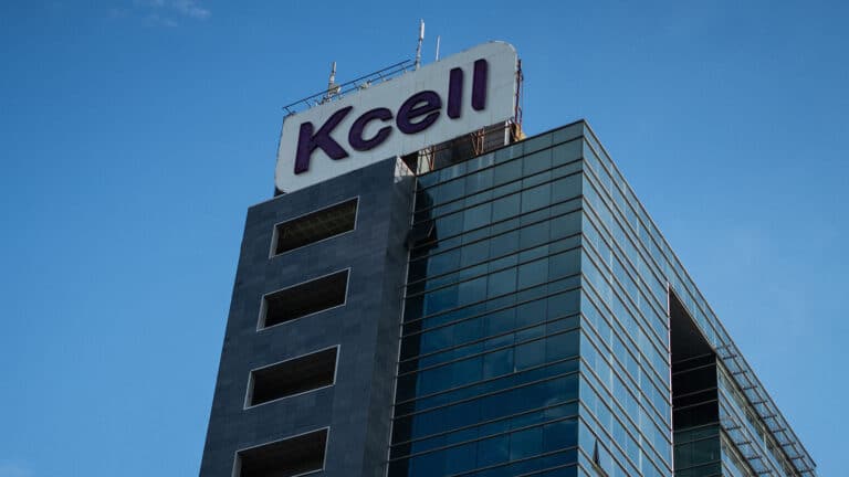 Kcell реорганизует компанию в связи с поглощением «дочки»