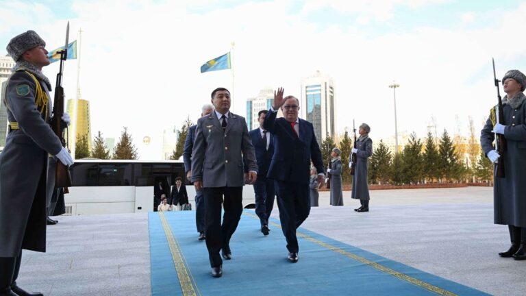 Композитор Алтынбек Қоразбаев «Отан» орденімен марапатталды