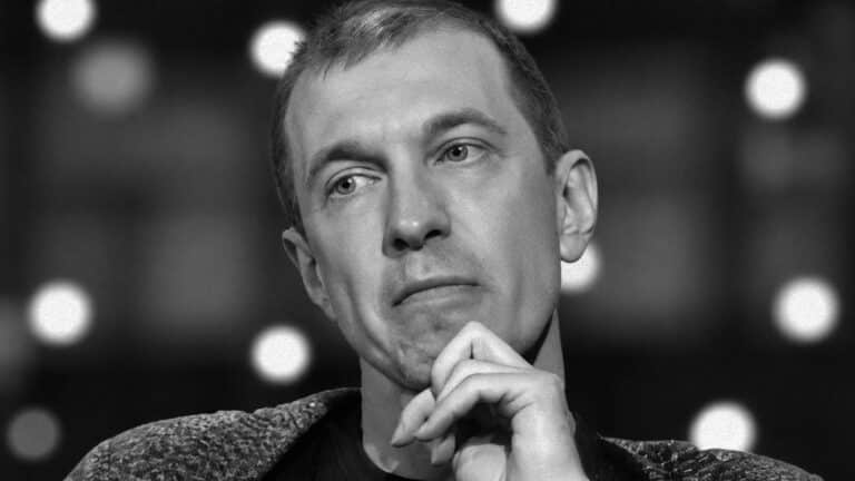 Критика Сергея Соседова похоронили спустя неделю после трагической смерти