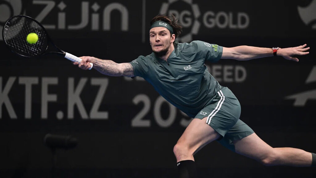 Александр Бублик в первом матче одиночного разряда на Almaty Open-2026